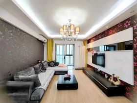 香港旺角精装修两室两厅双阳台85平，热暖房 家具家电齐全